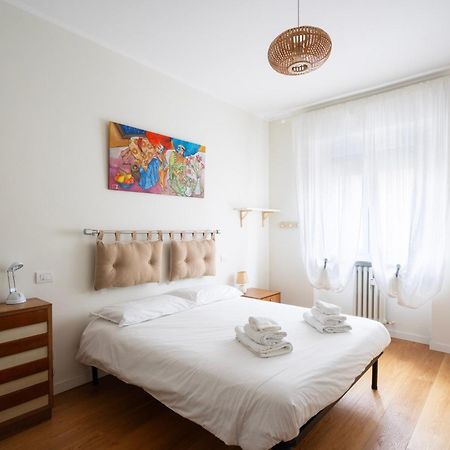 Cozy Apartment Prada M3 Mailand Exterior foto